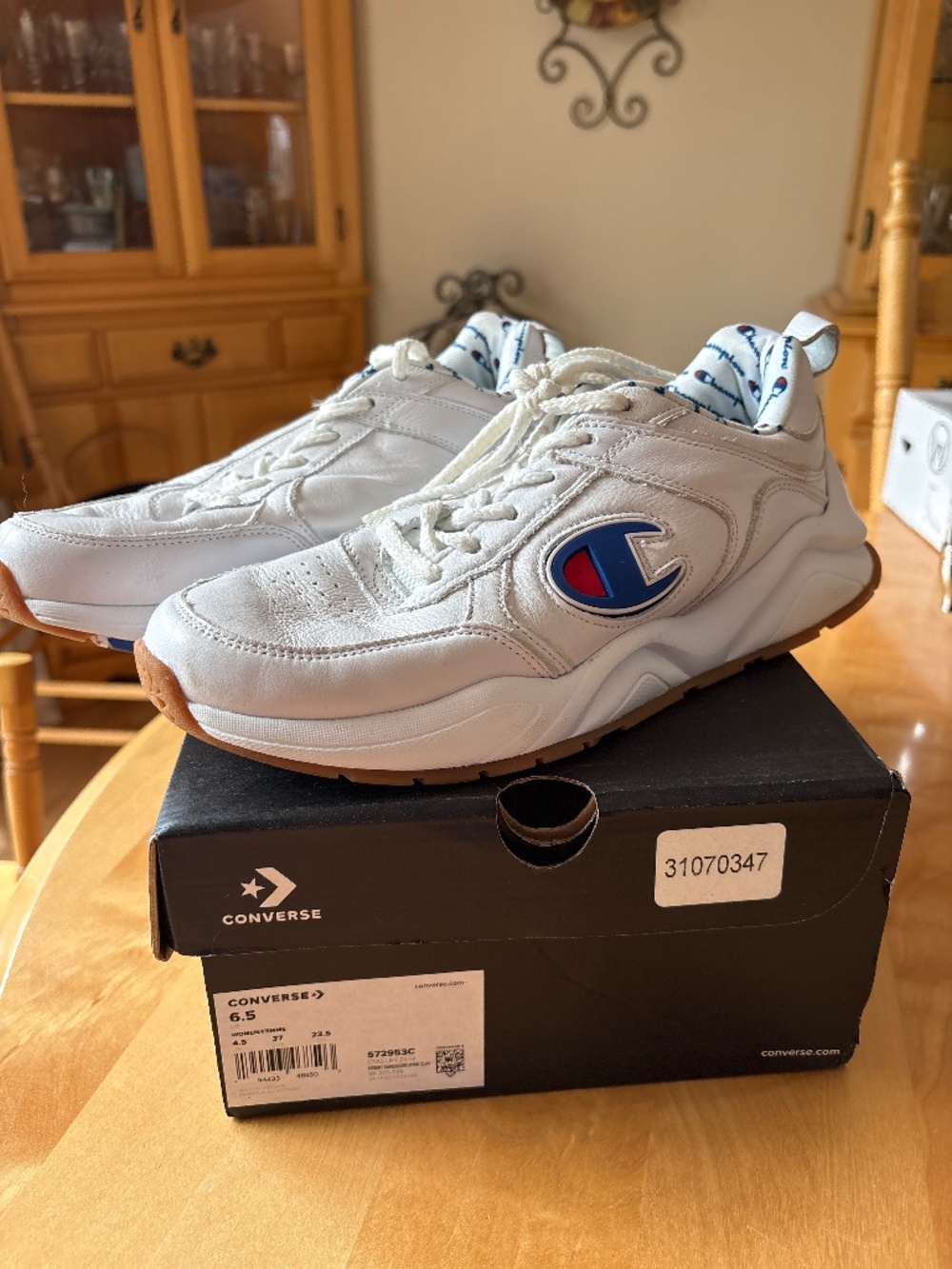 Champion 93Eighteen Classic White Leather Sneakers size 6.5
